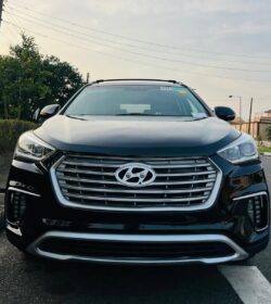 2017 Hyundai Santa Fe: Accident-Free & Keyless Entry