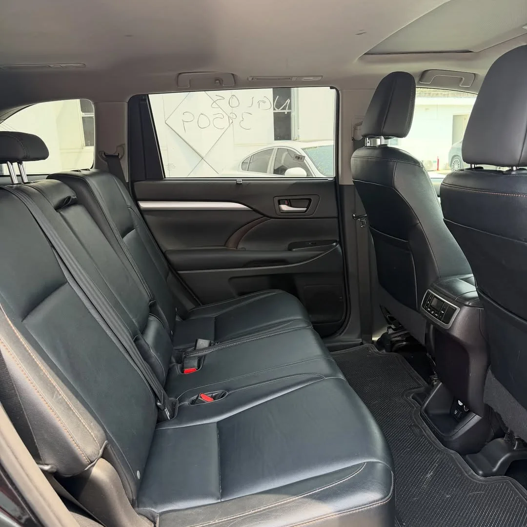 Luxury SUV Deal: 2016 Toyota Highlander XLE AWD