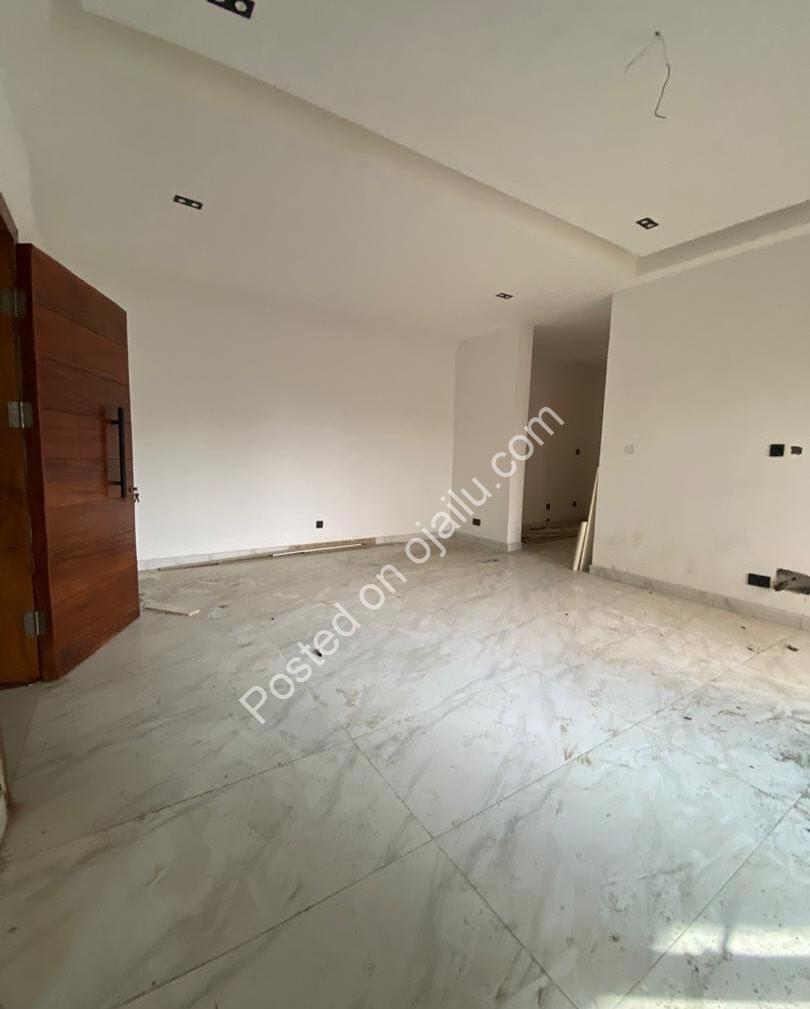 Ikate’s Finest: 2-Bed Ensuite Haven, 250M