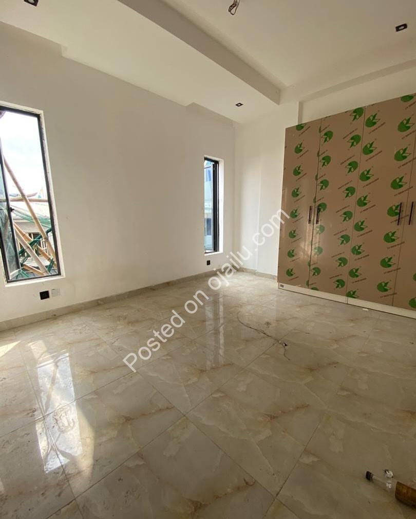 Ikate’s Finest: 2-Bed Ensuite Haven, 250M