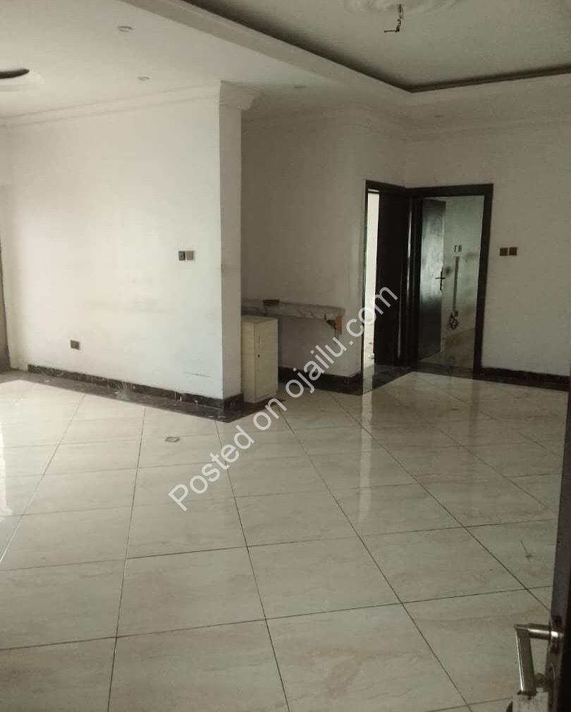 Lekki Phase 1 Gem: 2-Bed Ensuite Haven