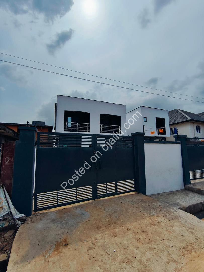 Exquisite 3-Bed Ensuite Duplex in Magodo