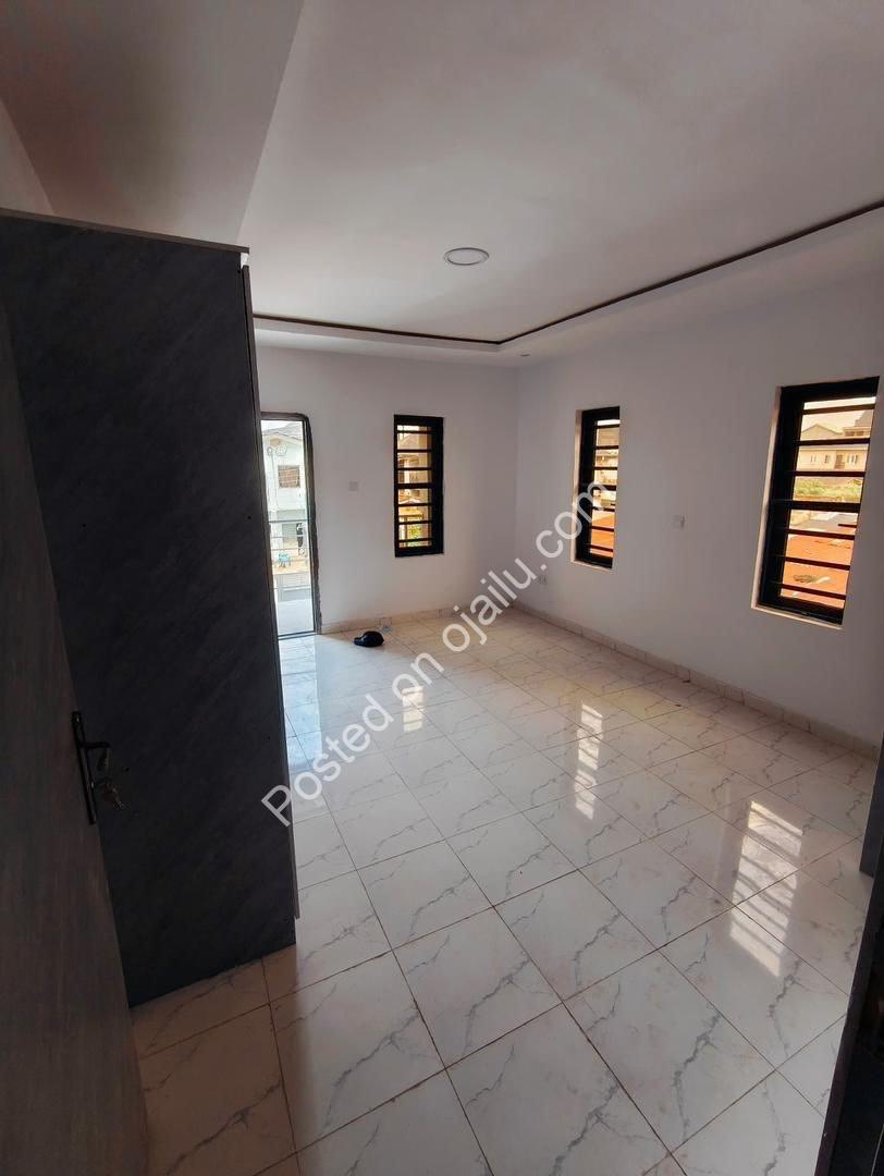 Exquisite 3-Bed Ensuite Duplex in Magodo