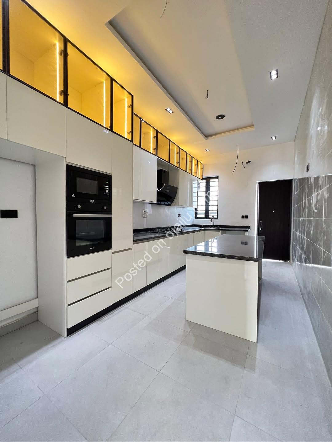 Lekki’s Ultimate 4-Bedroom Smart Home Oasis