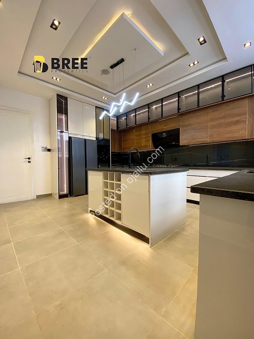 Stunning 5-Bed Poolside Estate with Cinema & BQ