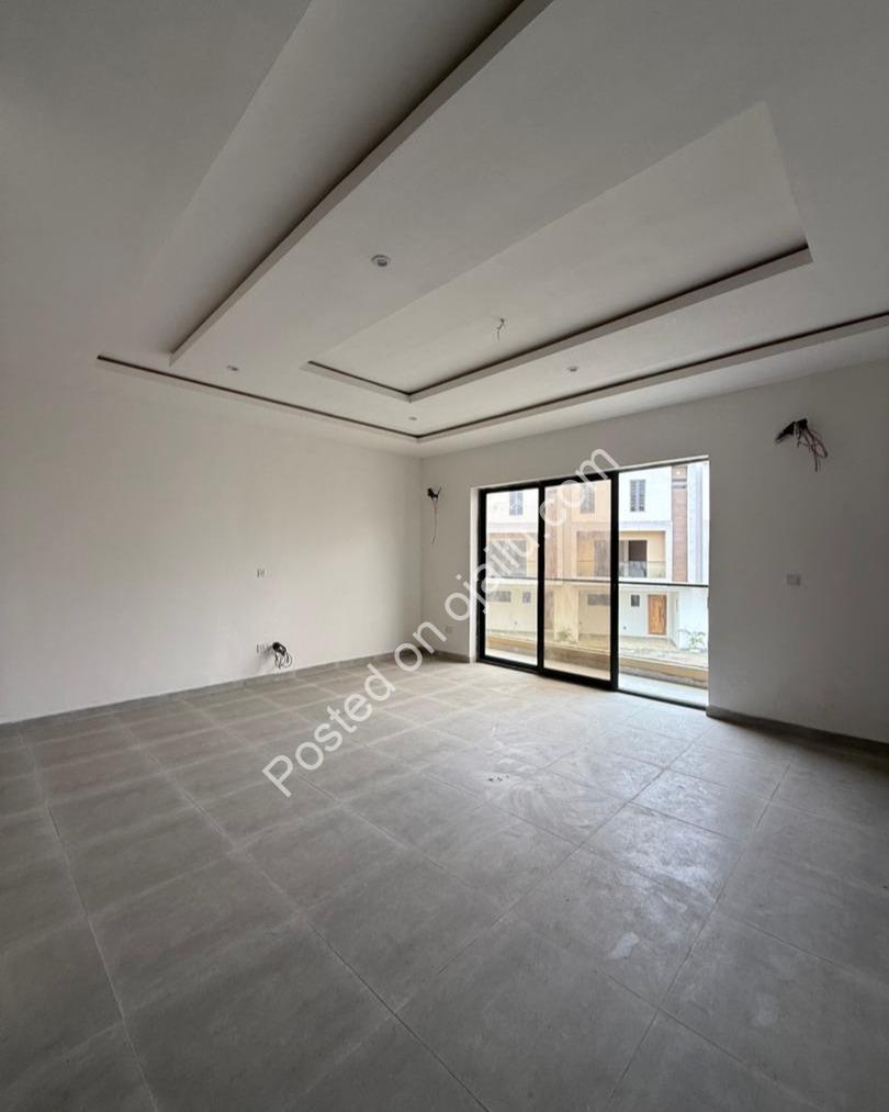 Lekki’s Finest: 4-Bed Terrace Duplex with 24/7 Power & Security
