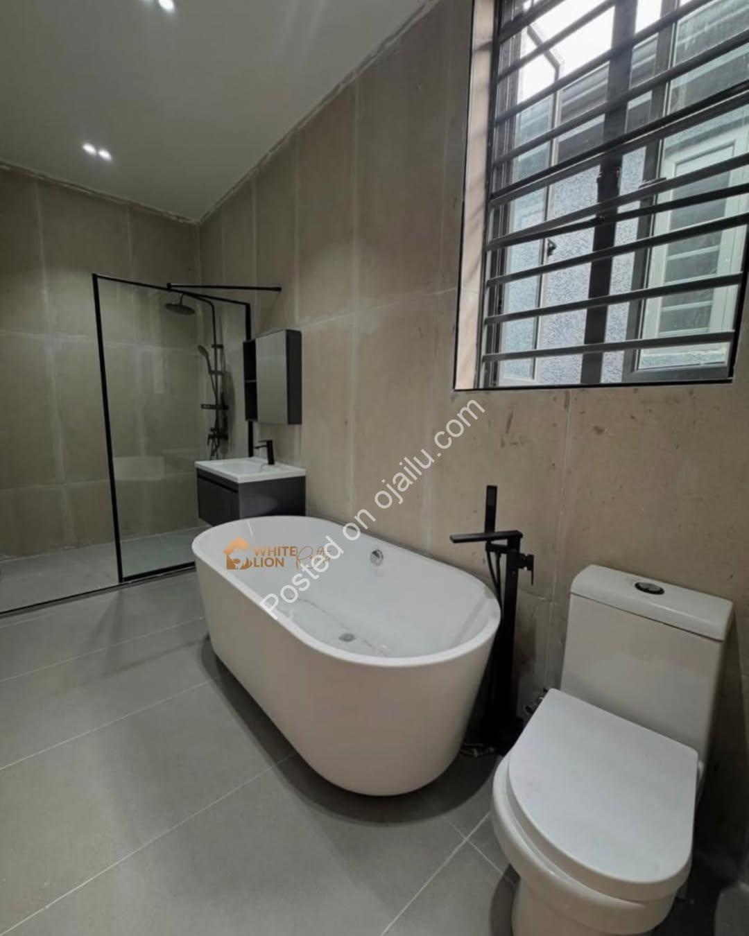 Lekki’s Ultimate 5-Bedroom Haven with BQ & Resort-Style Living