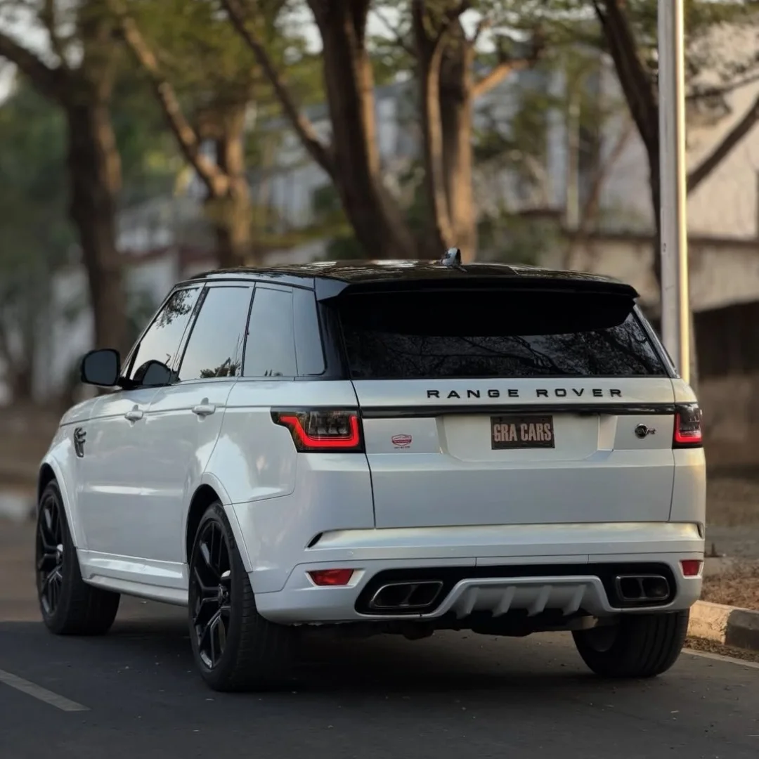 Unleash 575HP Range Rover SVR: Pinnacle Luxury