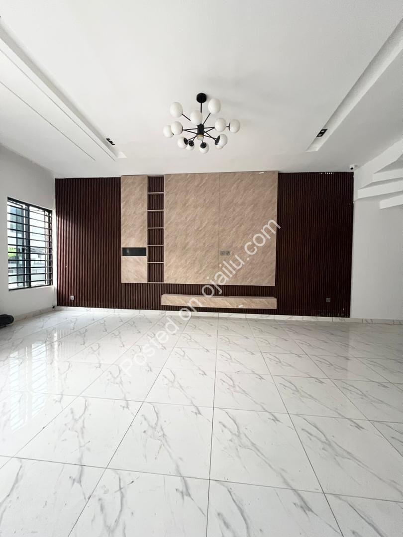 Lekki’s Finest 4-Bed Semi-Detached Haven