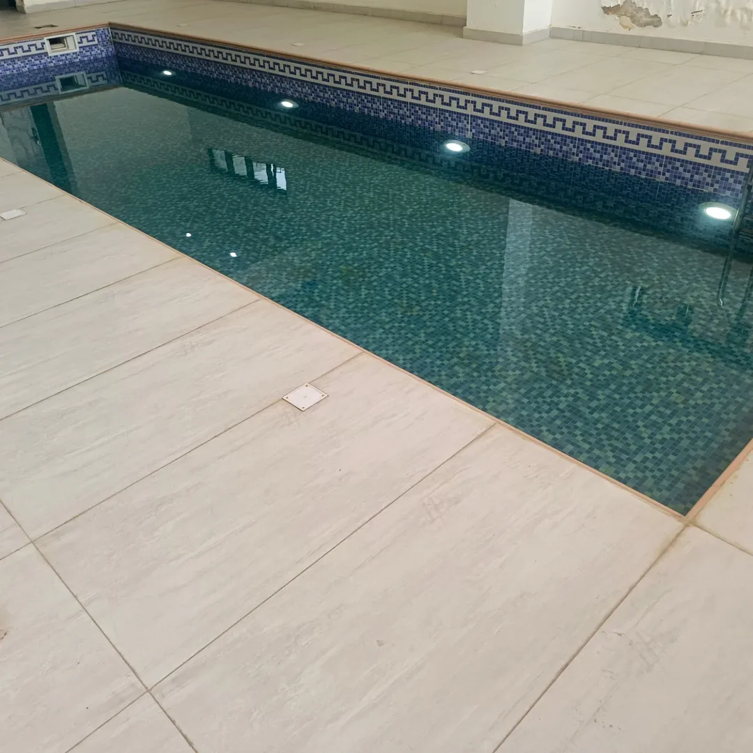 Ultra-Modern 3-Bed Gem in Mabushi: Pool, Gym & 5G Ready