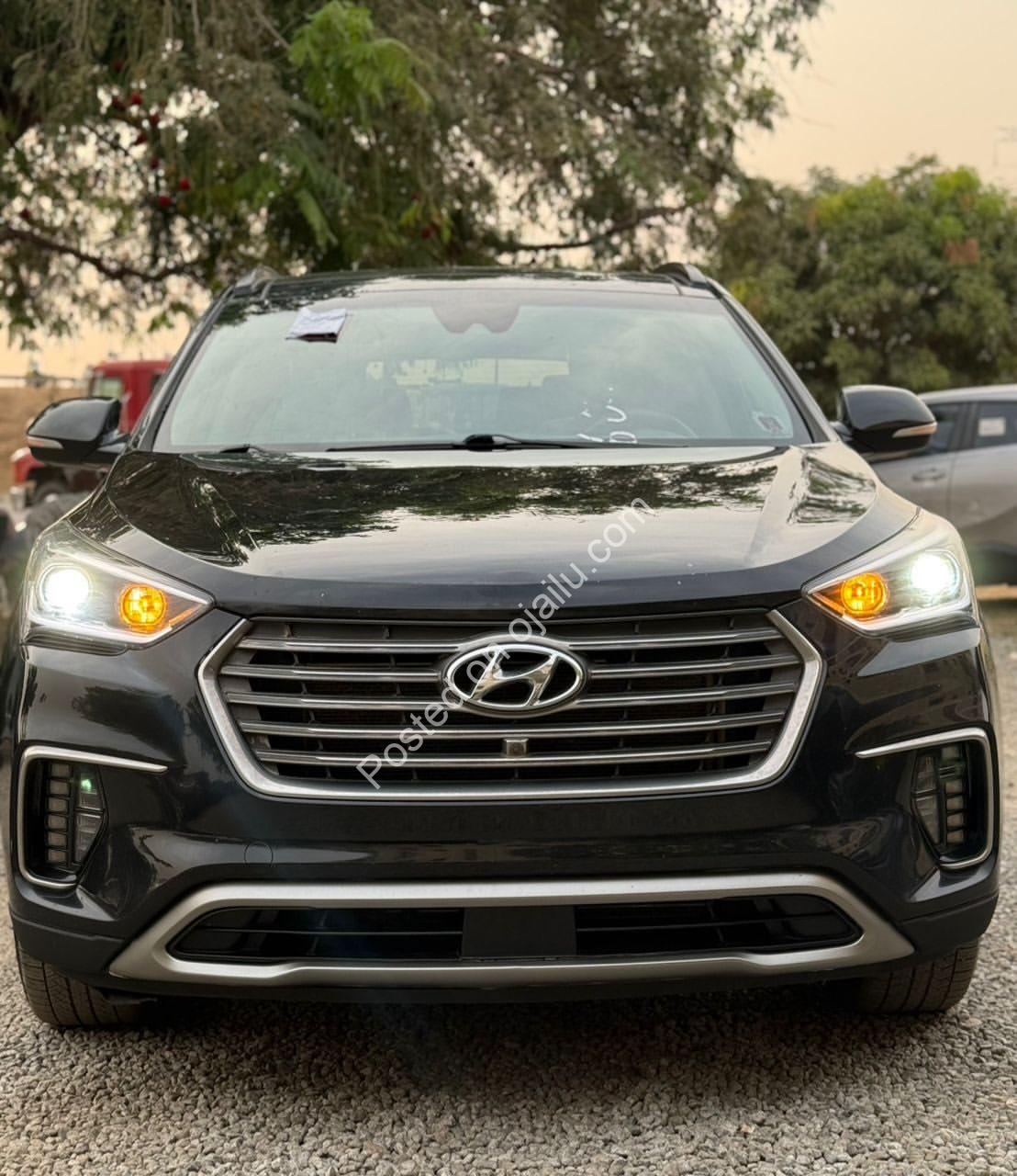 Luxury 2016 Santa Fe XL: Panoramic Roof & 360 Cam