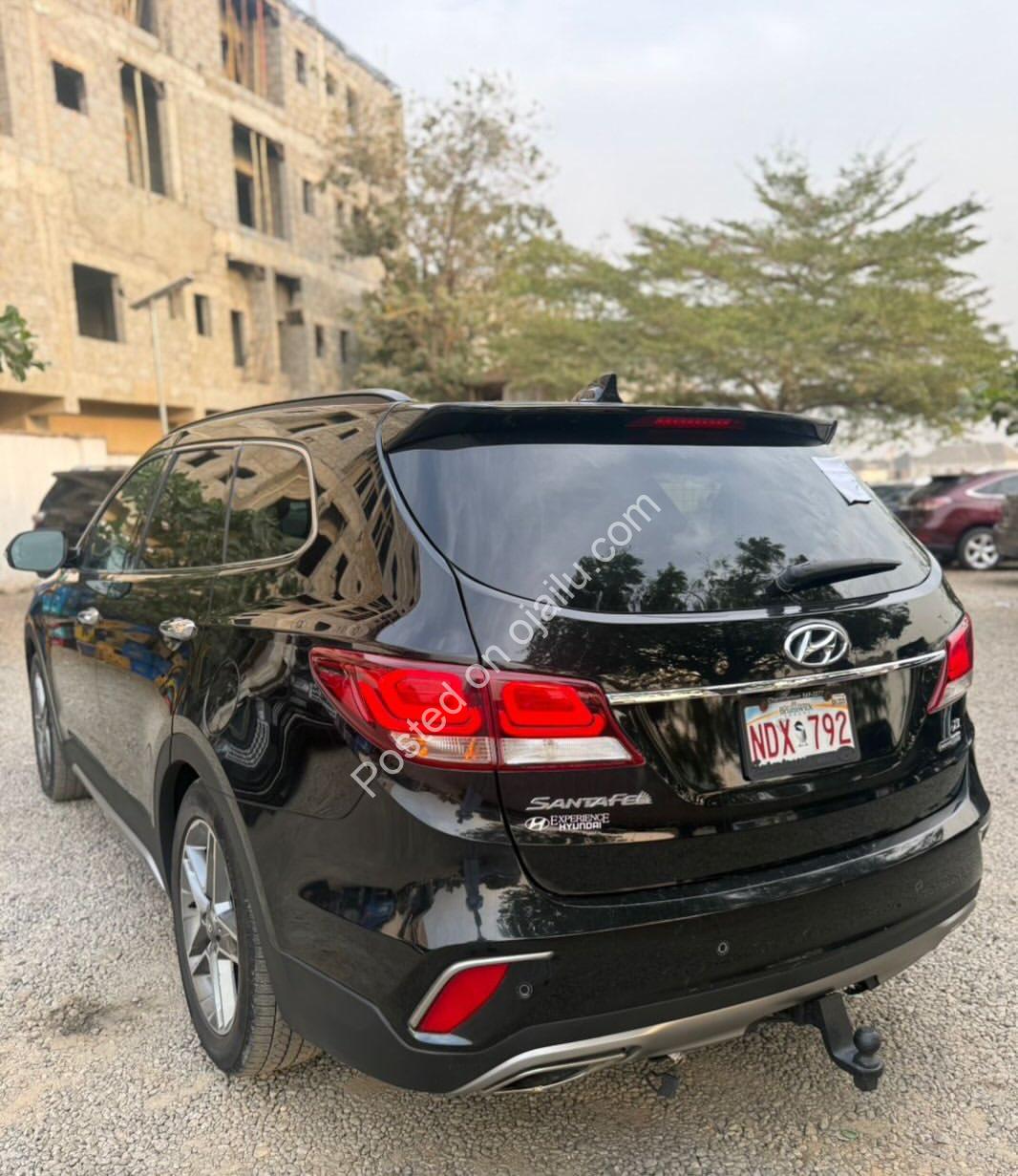 Luxury 2016 Santa Fe XL: Panoramic Roof & 360 Cam