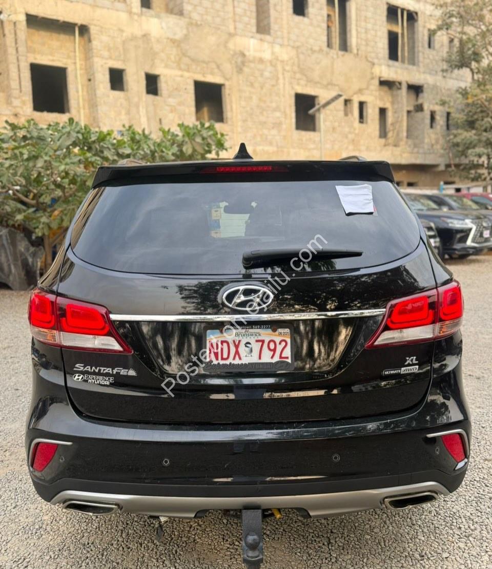 Luxury 2016 Santa Fe XL: Panoramic Roof & 360 Cam