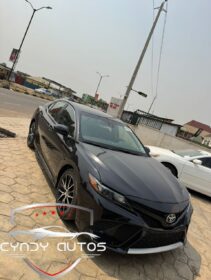 2018 Camry Sport: Fuel-Efficient & Flawless