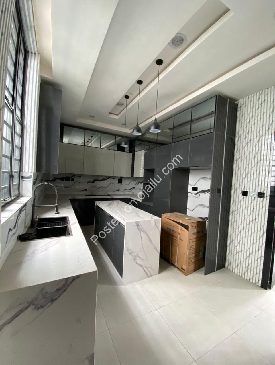 Lekki’s Ultimate 5-Bedroom Estate with Cinema & Pool