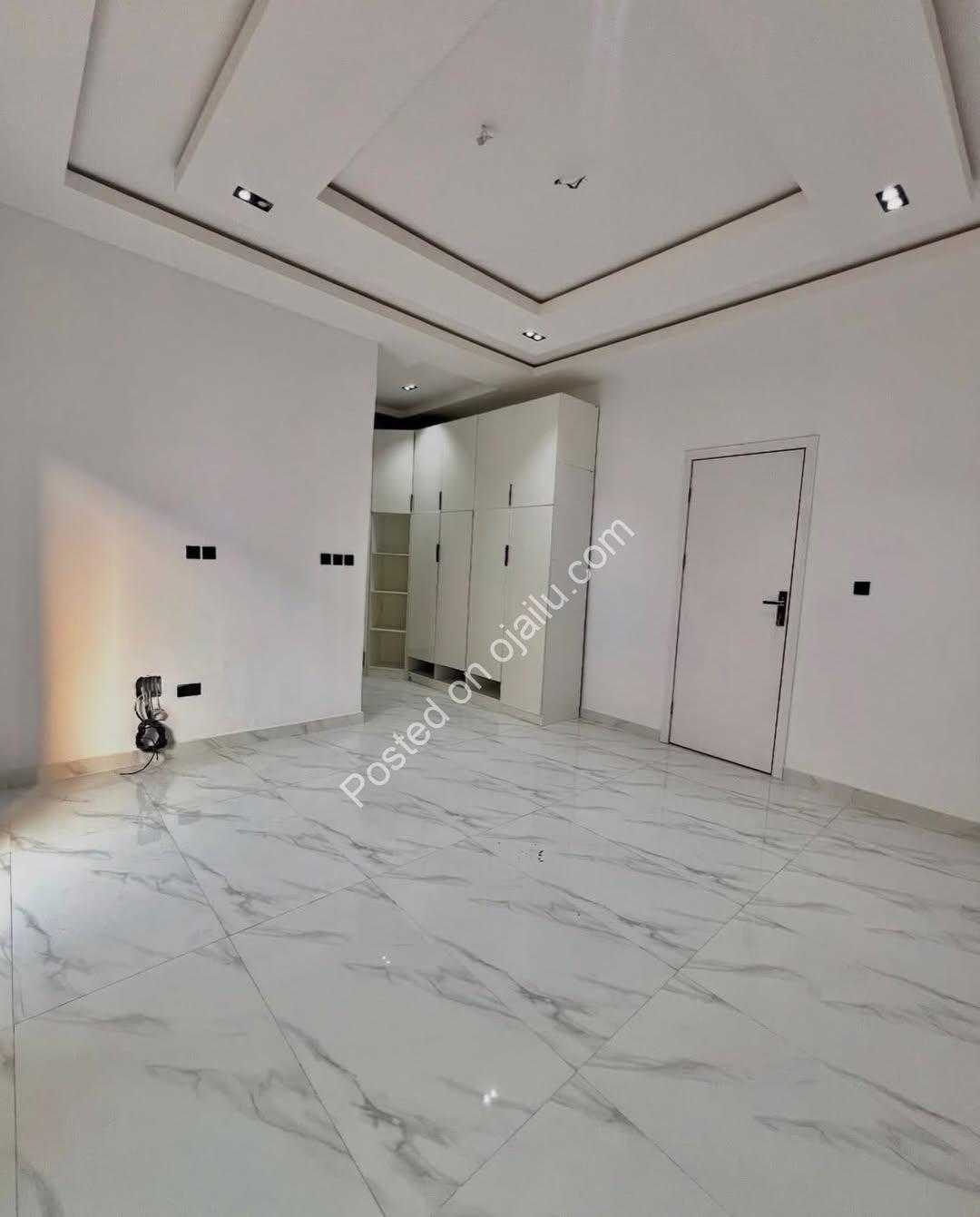 Spacious 4-Bed Duplex in Prime Ikota, Lekki