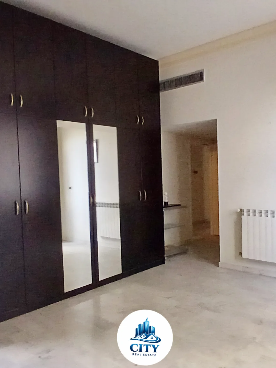 Spacious Sahel Alma Sanctuary: 3BR, 2 Salons, Prime Calm