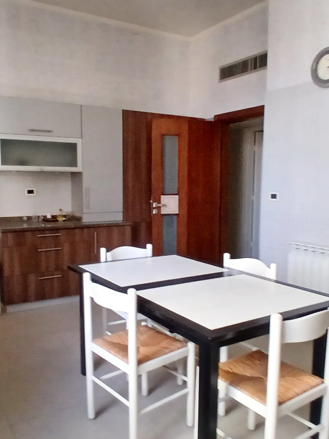 Spacious Sahel Alma Sanctuary: 3BR, 2 Salons, Prime Calm