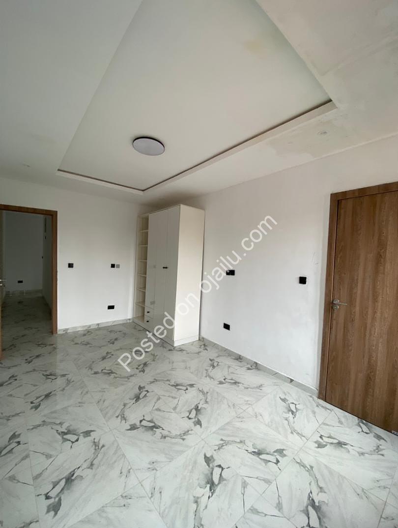 Lekki’s Finest: 4-Bedroom Duplex with BQ & Governors Consent