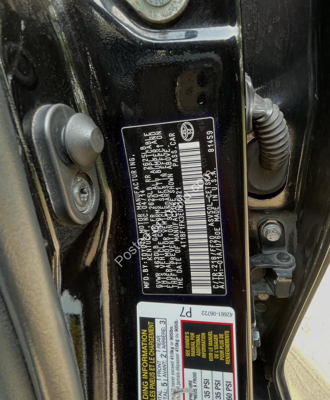 2014 Camry SE: Reverse Camera & Great Value