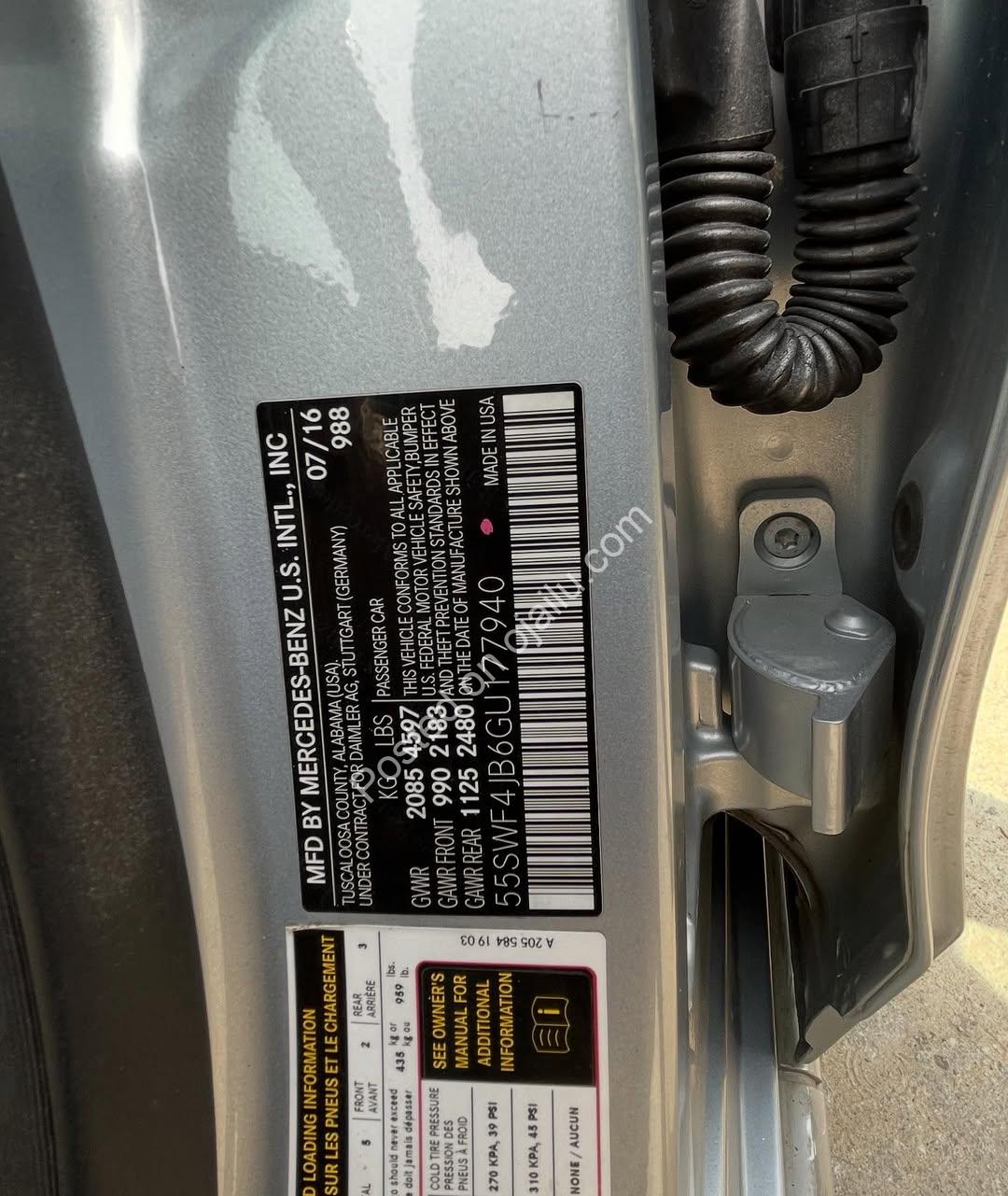 Luxury 2017 Mercedes C300: Panoramic Roof & Full Options