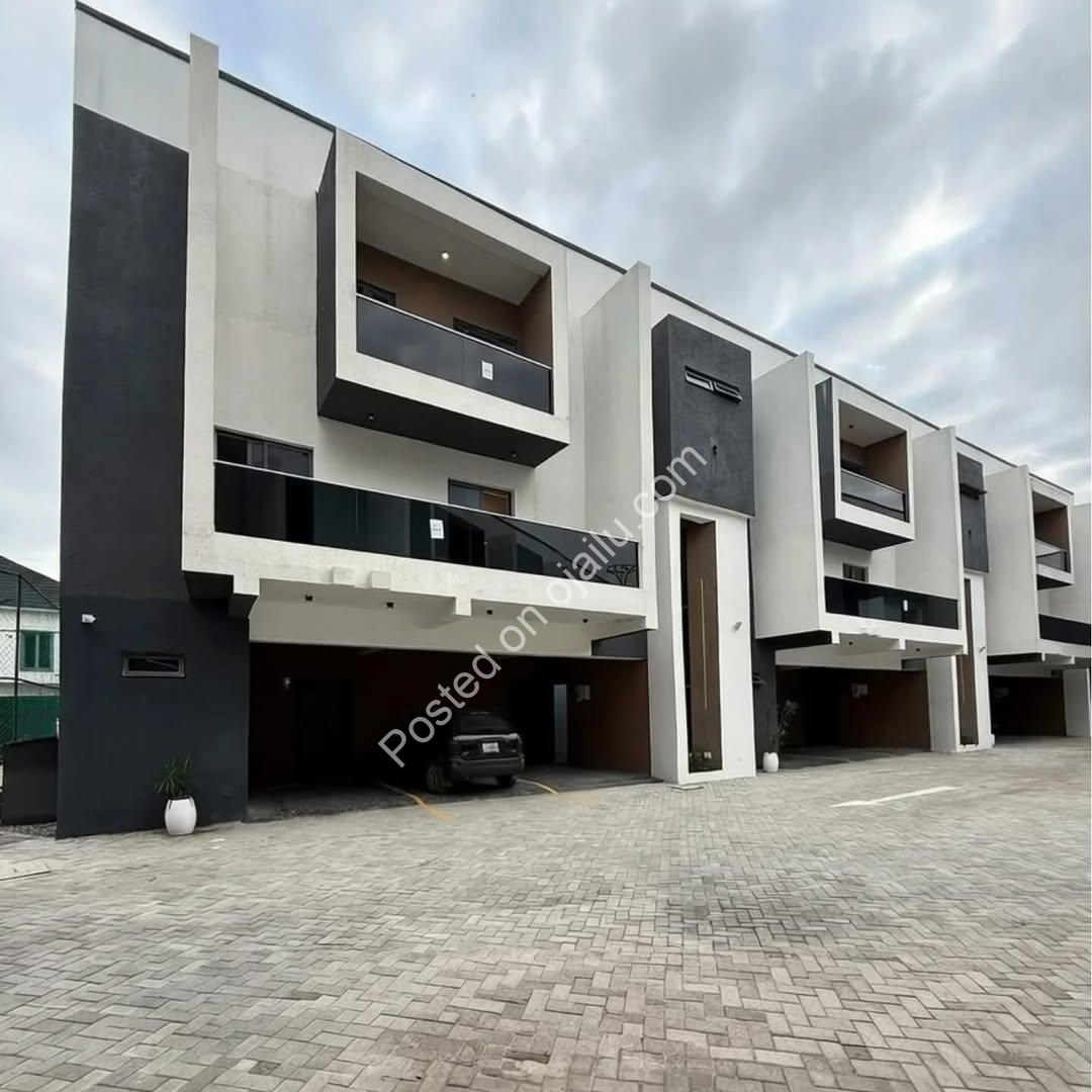 Lekki’s Ultimate Family Sanctuary: 4BR Maisonette with Pool & BQ