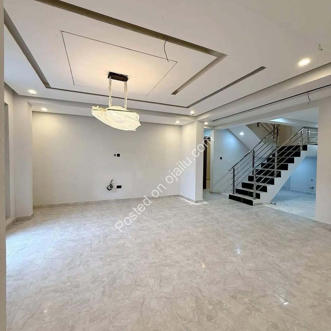 Lekki’s Ultimate Family Sanctuary: 4BR Maisonette with Pool & BQ