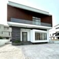 Elegant 5-Bedroom Oasis with Pool in Lekki