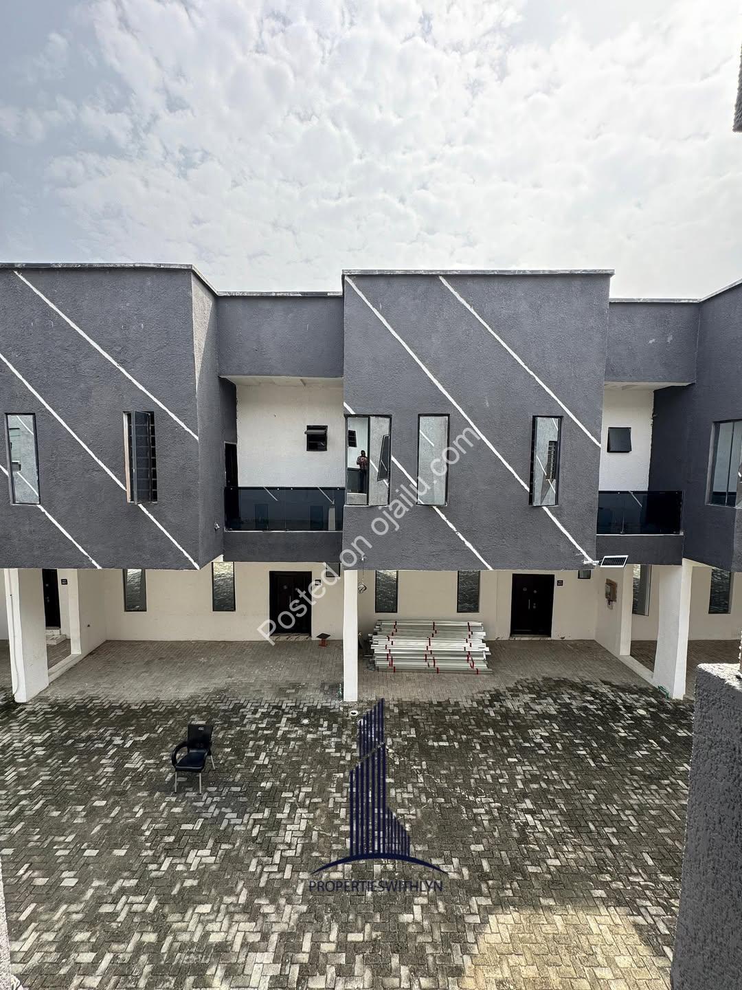 Spacious 4-Bedroom Terrace Duplex in Sangotedo