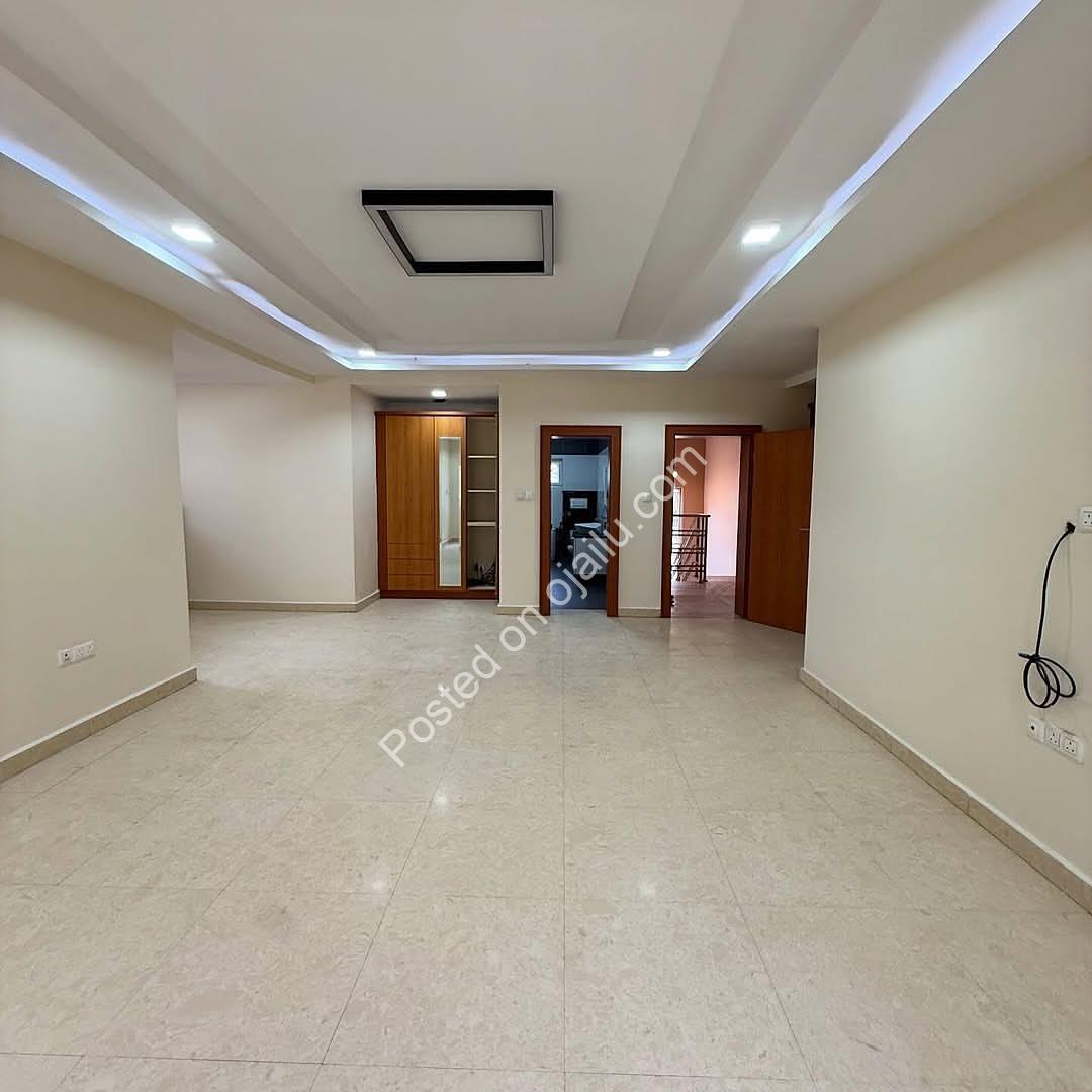 Exclusive Maitama Villa: 5-Bedroom Haven with Penthouse & Serenity