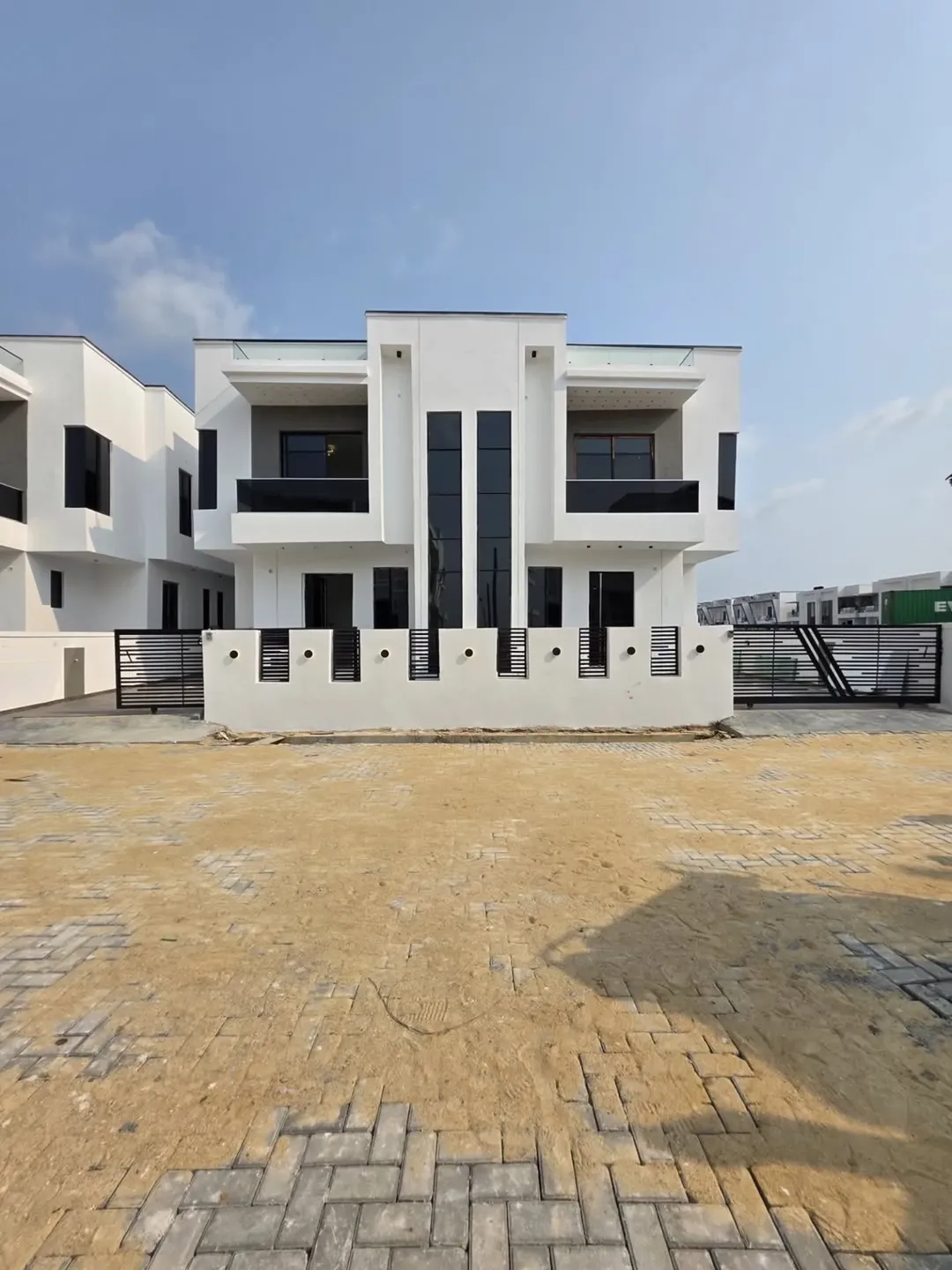 Modern 4-Bed Ensuite Duplex in Prime Ajah Lekki