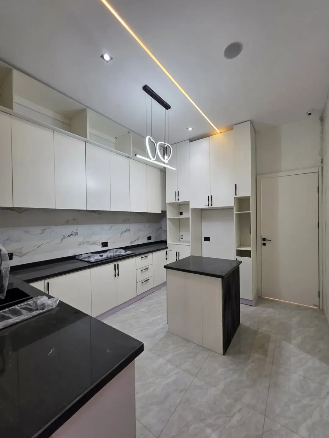 Modern 4-Bed Ensuite Duplex in Prime Ajah Lekki