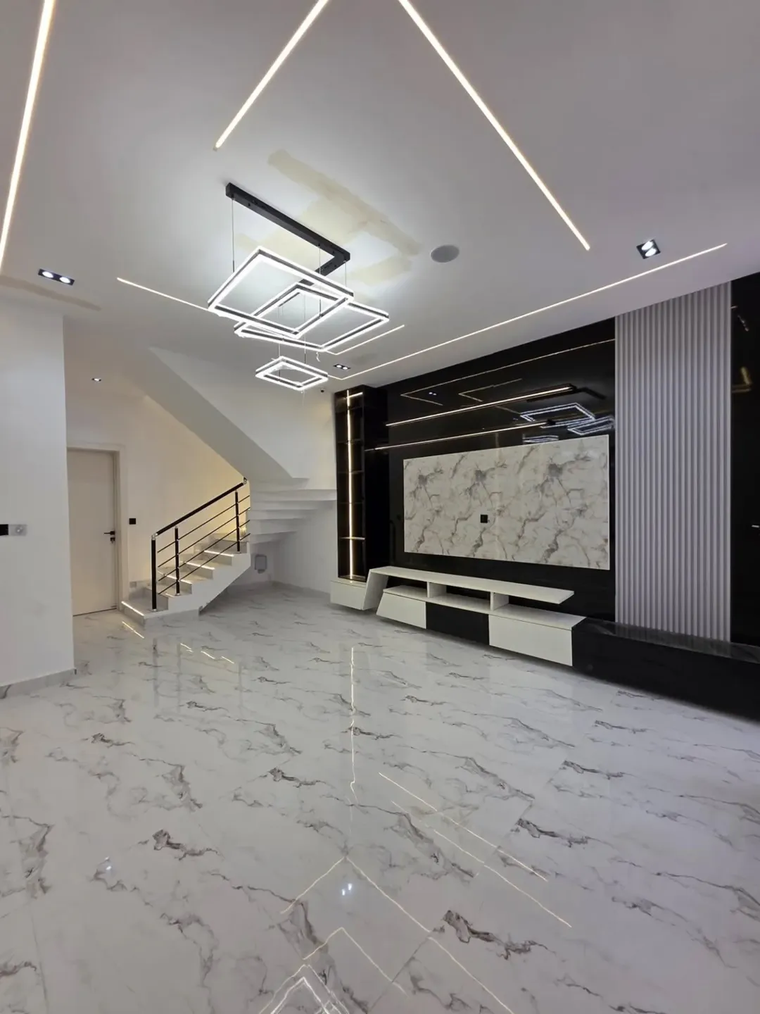 Modern 4-Bed Ensuite Duplex in Prime Ajah Lekki