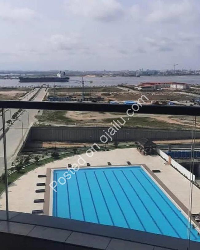 8th-Floor Eko Pearl Gem: Sea & Marina Views Await