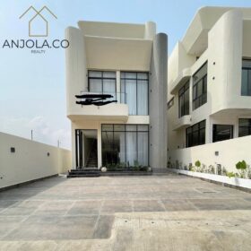 3819563954838492737_img_0