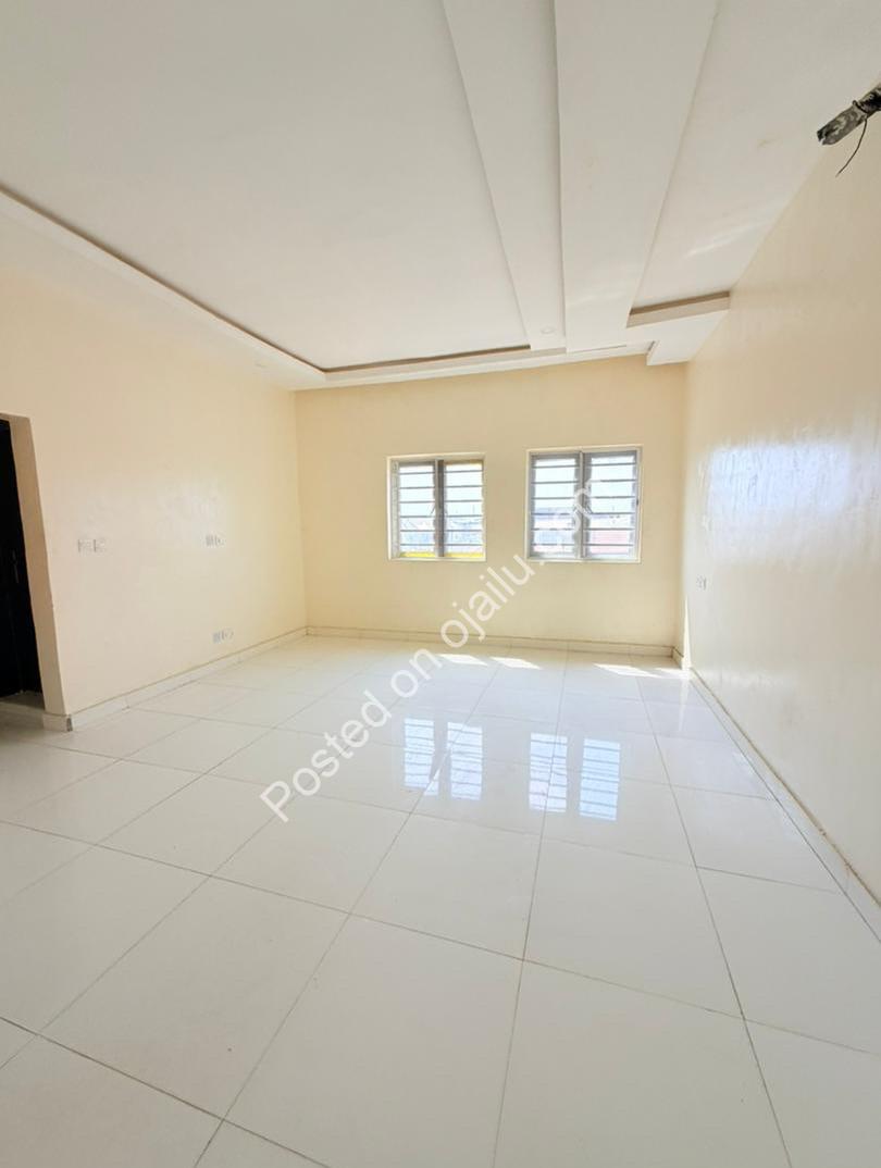 Modern 3BR Duplex with Pool & Dual Studies in Ajao Estate