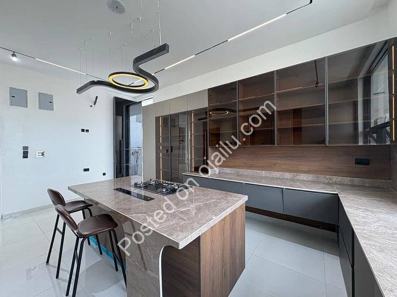 Lekki’s Ultimate 5-Bedroom Estate Oasis with Pool & Cinema