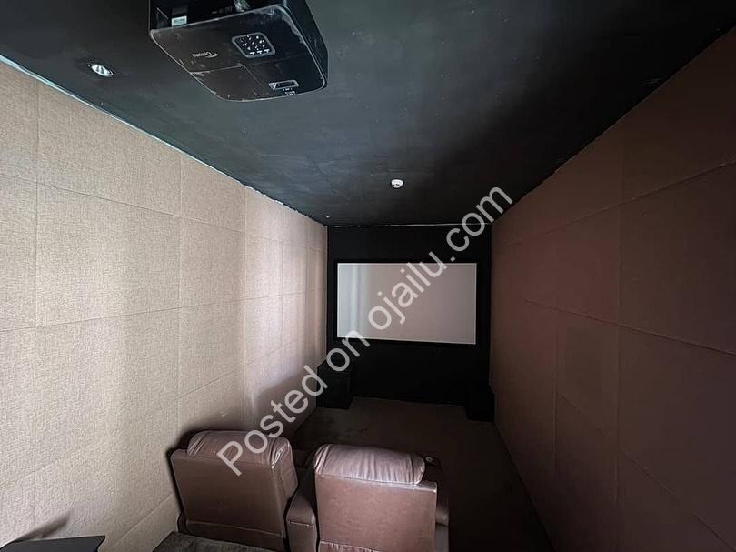 Pinnock Estate: 5-Bedroom Haven with Pool & Cinema