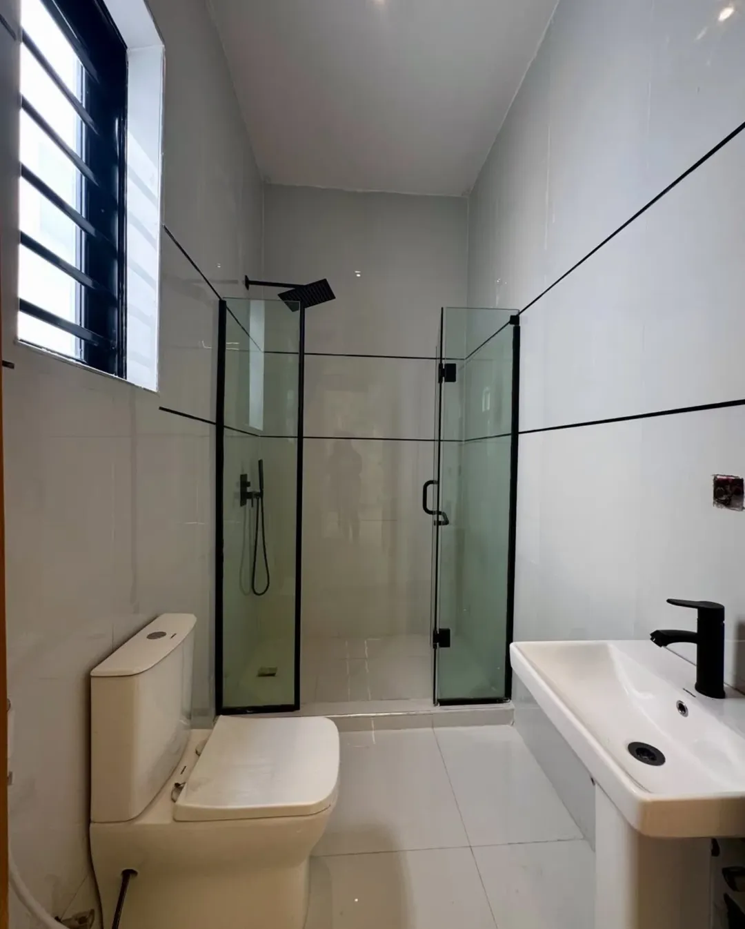 Lekki’s Elite 5-Bed Dulex with Private Pool