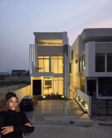 3819946771674425885_preview