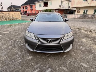 Luxury Loaded 2014 Lexus ES 350