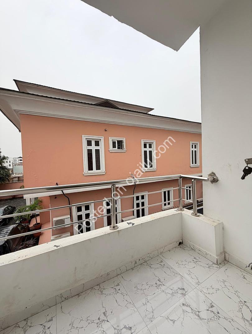Lekki Phase 1’s Finest: A Brand New 4-Bedroom Masterpiece