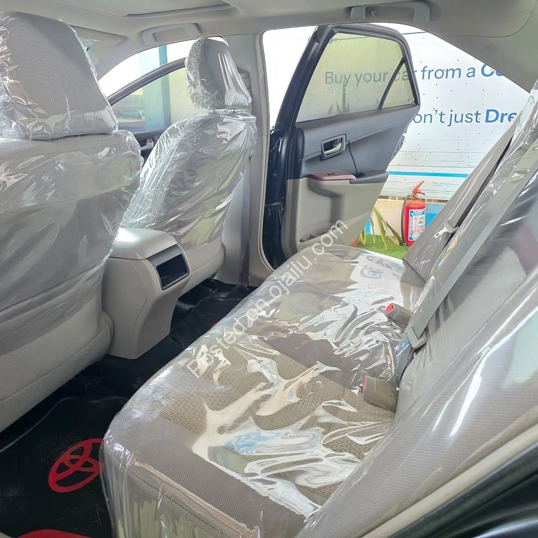 2012 Camry Spider: Pristine & Powerful 4-Plug Engine