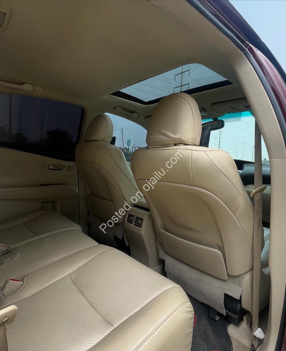 Luxury Lexus RX350: Sunroof & Tech for 18.5M
