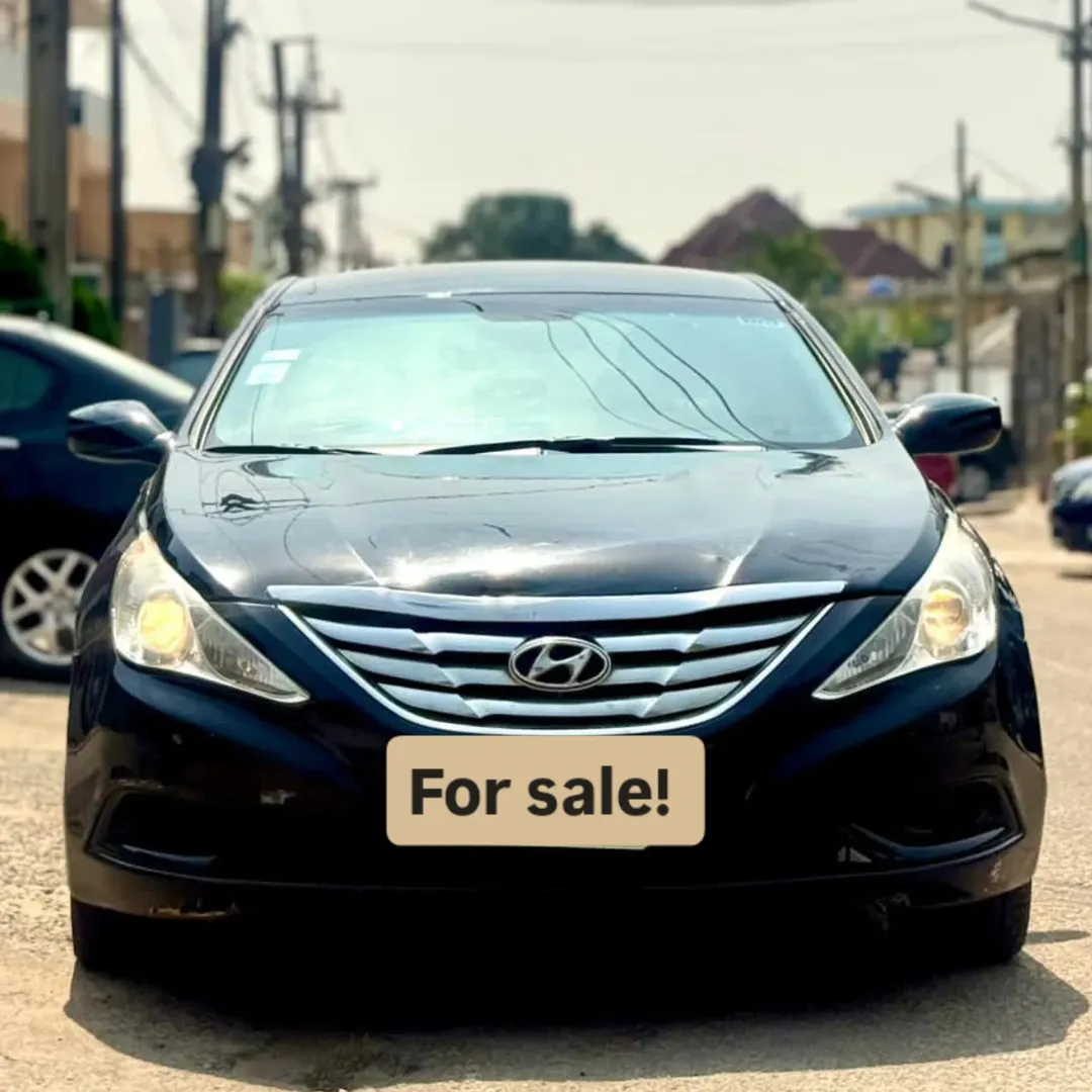 2012 Hyundai Sonata: Tech & Power for 5M