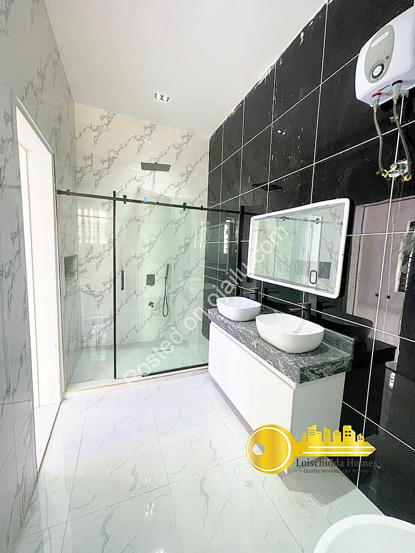 Sleek 5-Bed Duplex with Resort-Style Pool in Lekki