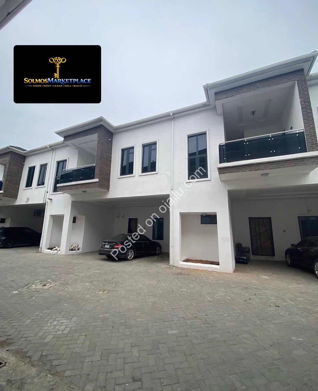 Stunning 4-Bed Ensuite Haven in Orchid Lekki