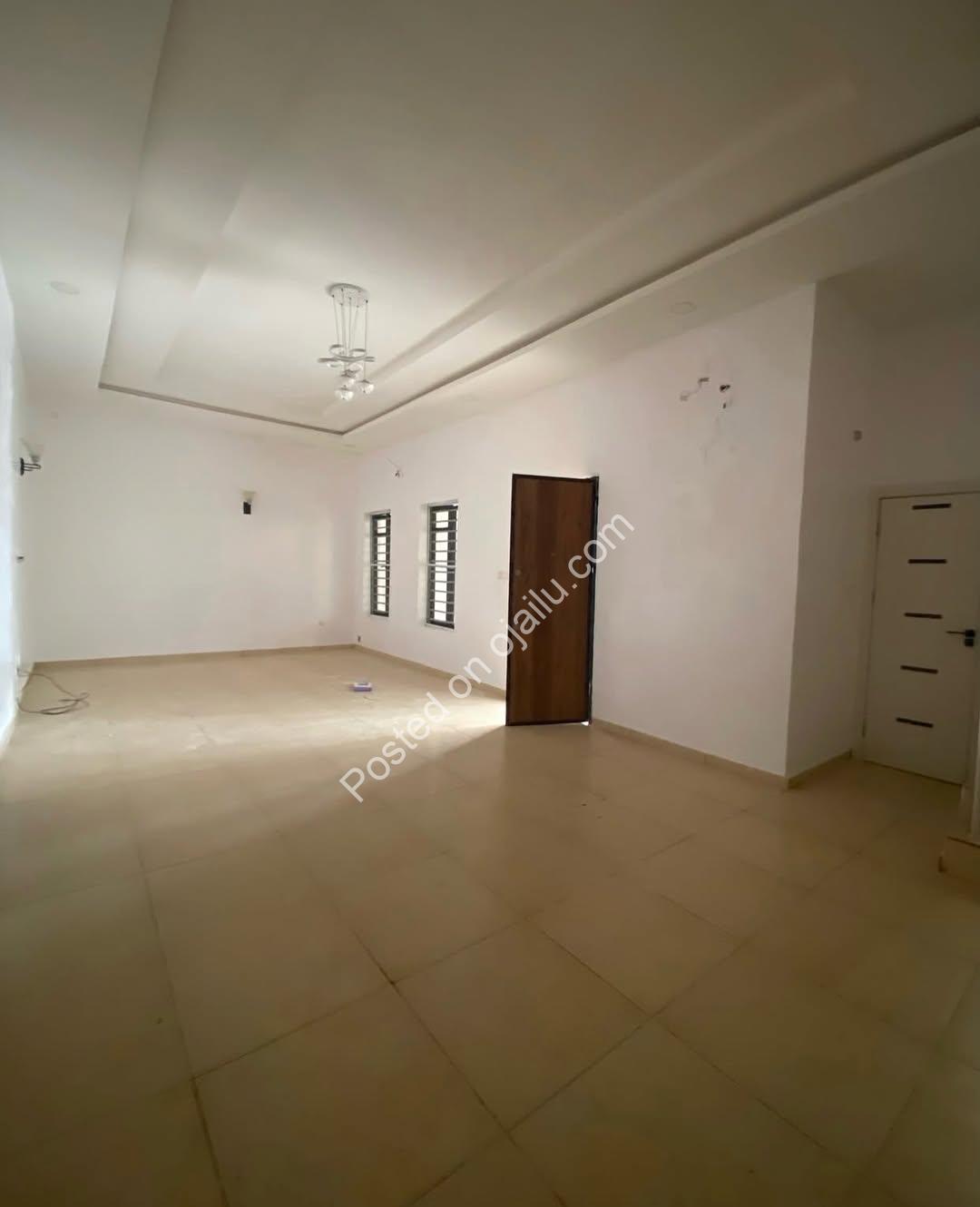Stunning 4-Bed Ensuite Haven in Orchid Lekki