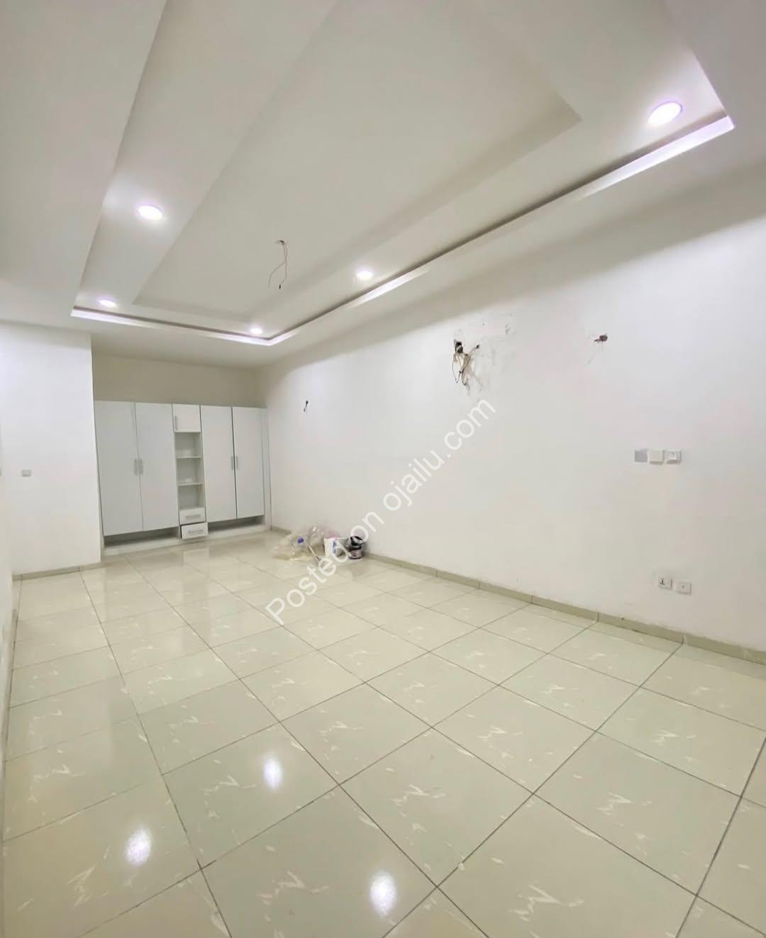 Stunning 4-Bed Ensuite Haven in Orchid Lekki