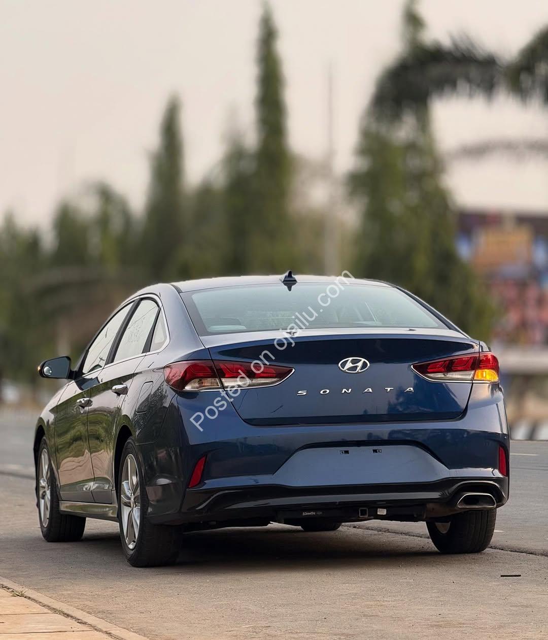 2017 Hyundai Sonata: Luxury Sedan, Smart Price